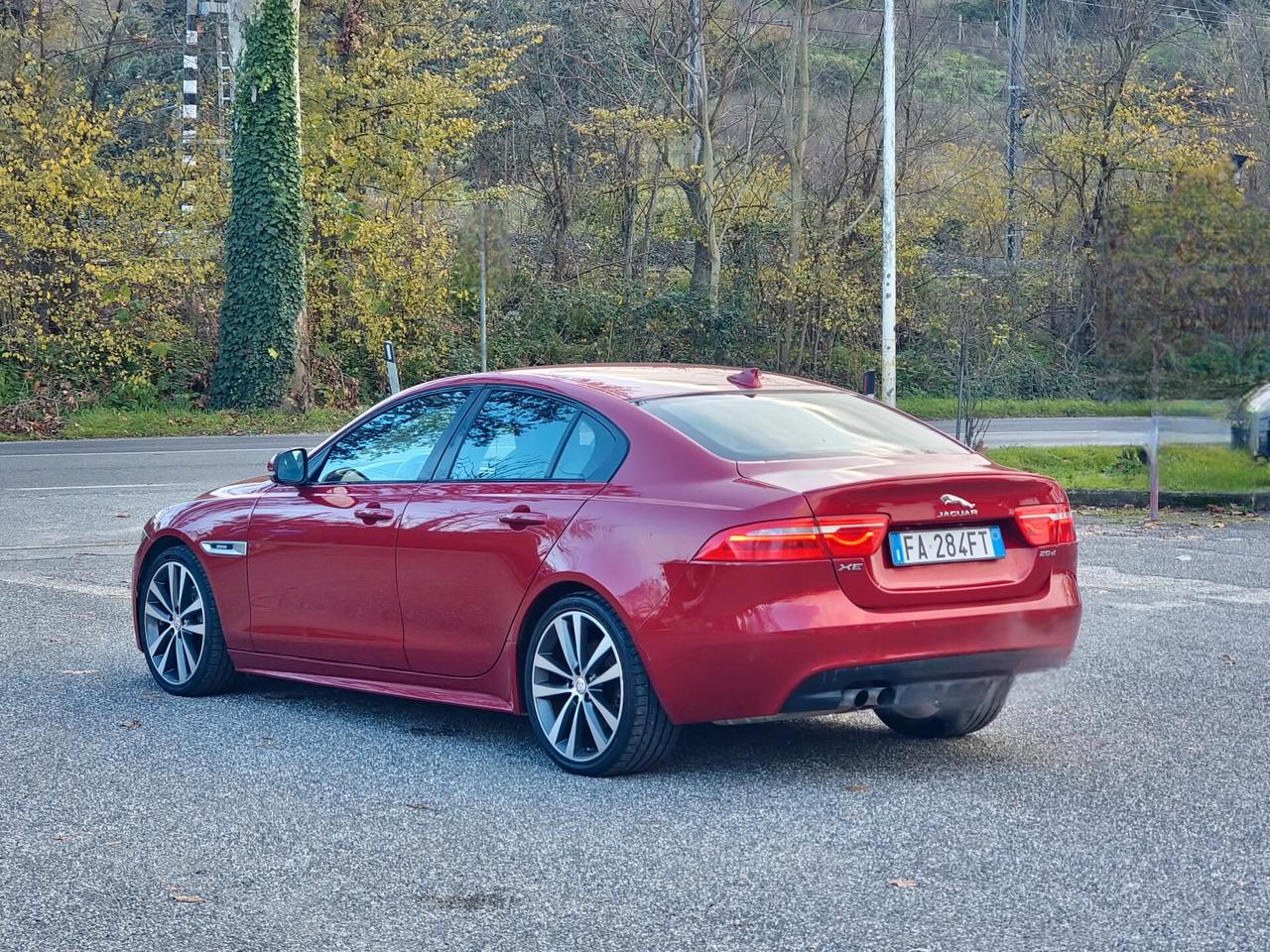 Jaguar XE 2.0 D Turbo aut. Portfolio 2015-E6 AUT 180CV