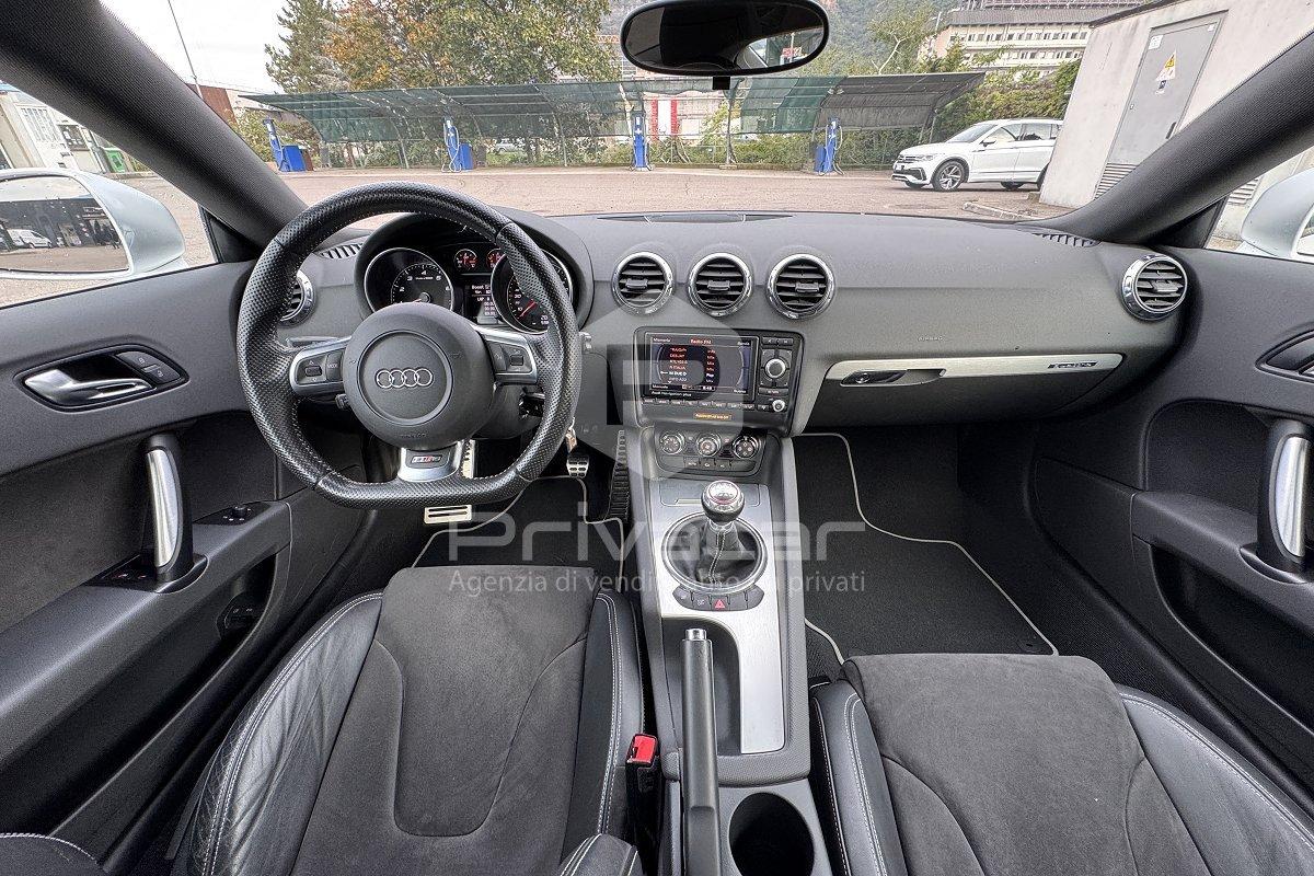 AUDI TT RS Coupé 2.5 TFSI quattro