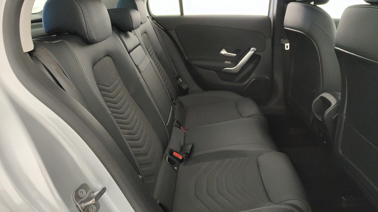 Mercedes-Benz A 180 d Progressive Advanced auto