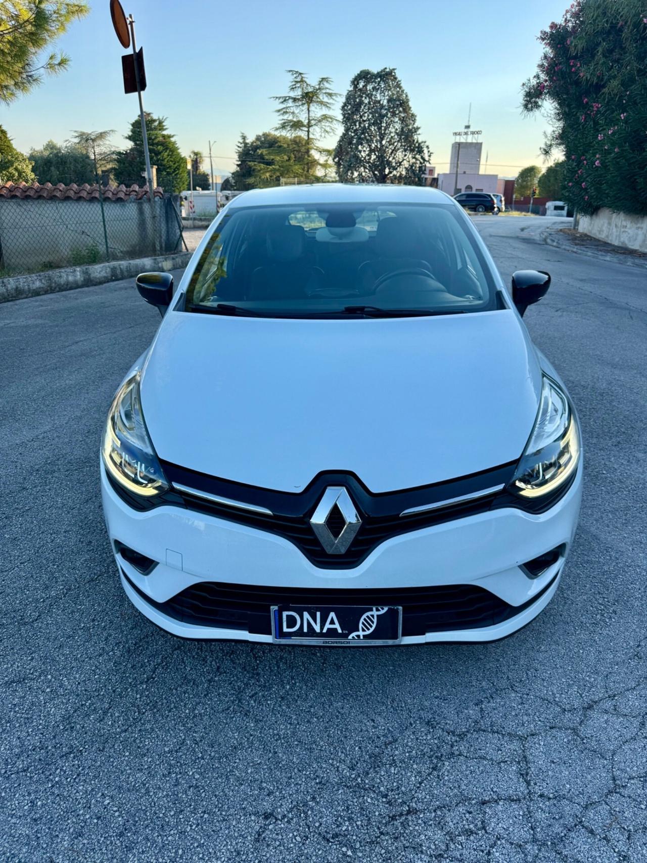 Renault Clio Benzina Euro6B Neopatentati Uniproprietà