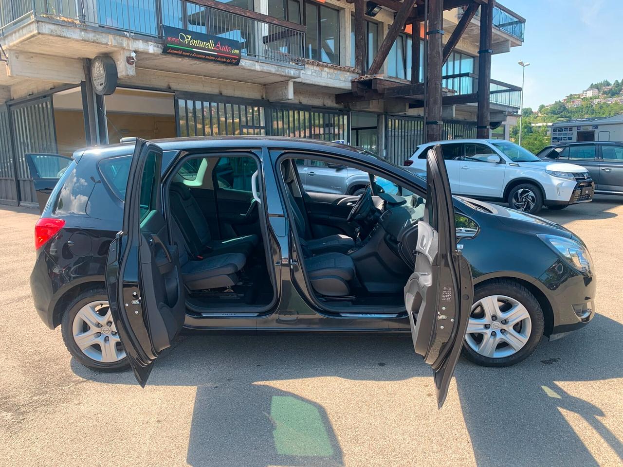 Opel Meriva-tdi 1600 cc-70000 km- anno 2016-neo patentati-cosmo full optional-tagliandata- molto bella