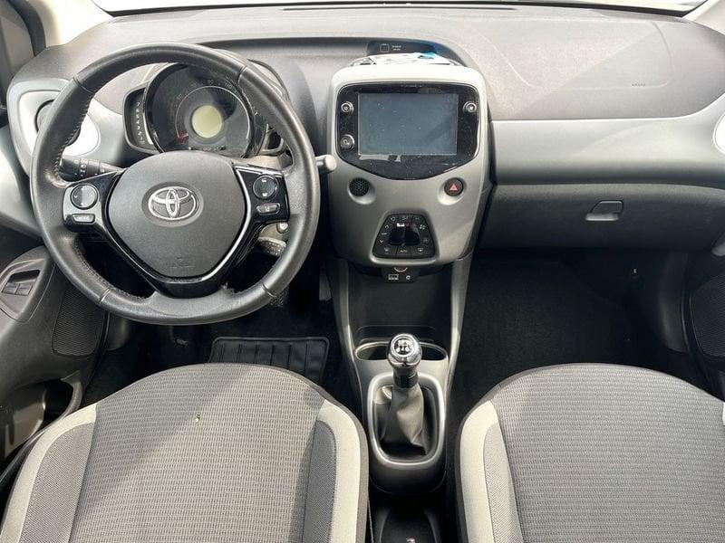 Toyota Aygo Aygo 5p 1.0 x-play 72cv