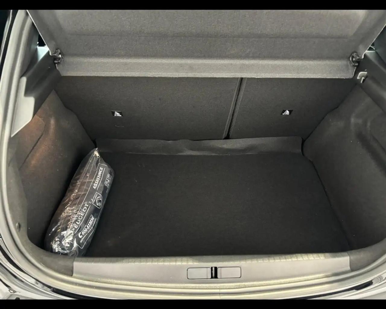 PEUGEOT 208 II 2023 - 208 1.2 hybrid Allure 110cv e-dcs 6