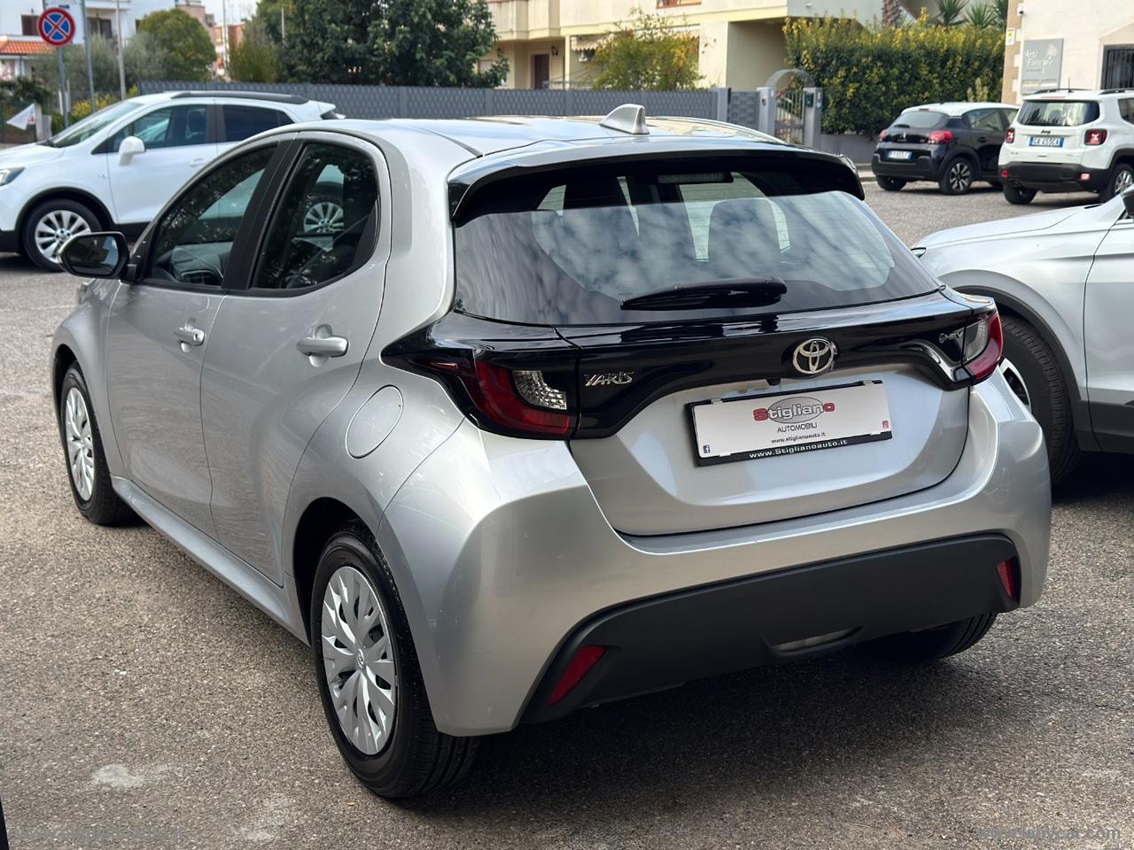 TOYOTA Yaris 1.5 Hybrid 5p. Business PACK