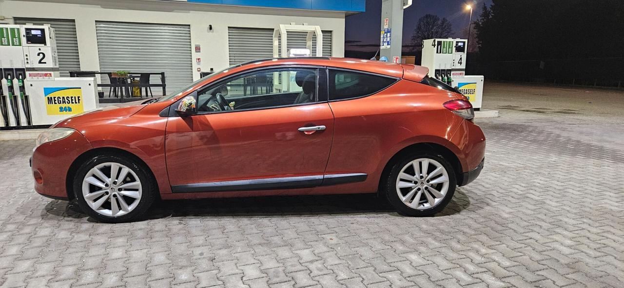 Renault Megane Mégane Coupé 1.5 dCi 110CV Luxe