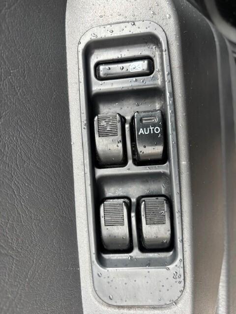 Daihatsu YRV anche permuta o scambi0