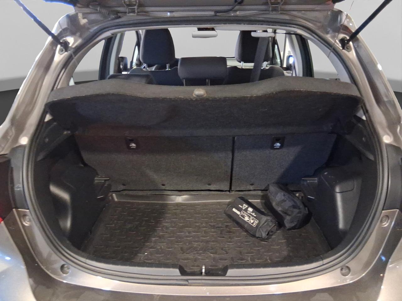 Toyota Yaris 1.5 Hybrid 5 porte Active