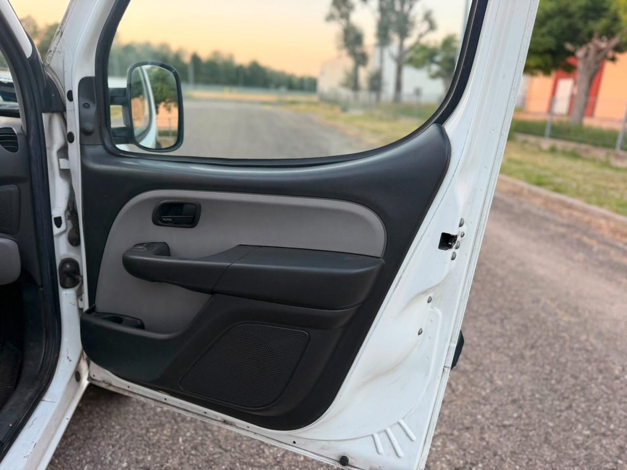 FIAT DOBLO 1.6 BENZINA METANO CON CLIMA