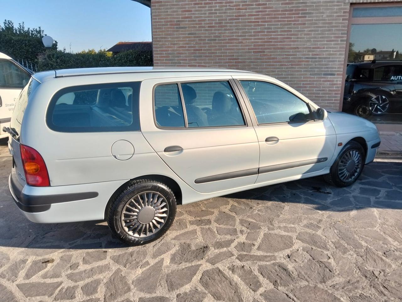 Renault Megane Mégane 1.6 16V cat Expression