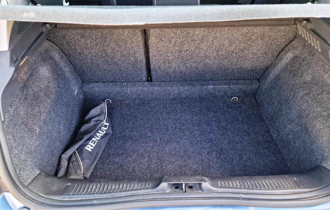 RENAULT CLIO 1.2 16V 5P SOLO 70.000 KM.03/2011