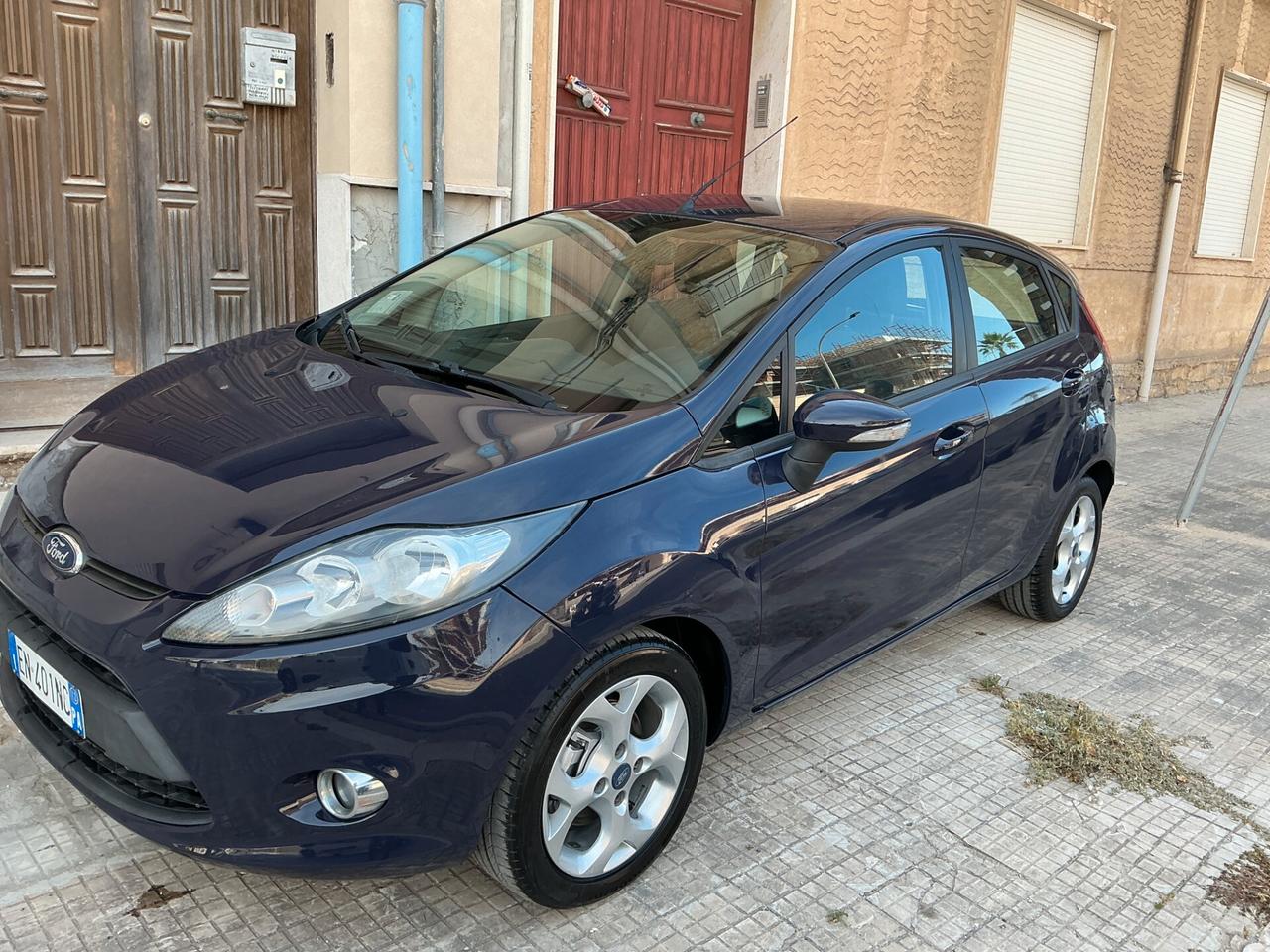 Ford Fiesta Ikon 1.4 TDCi 70CV 5 porte