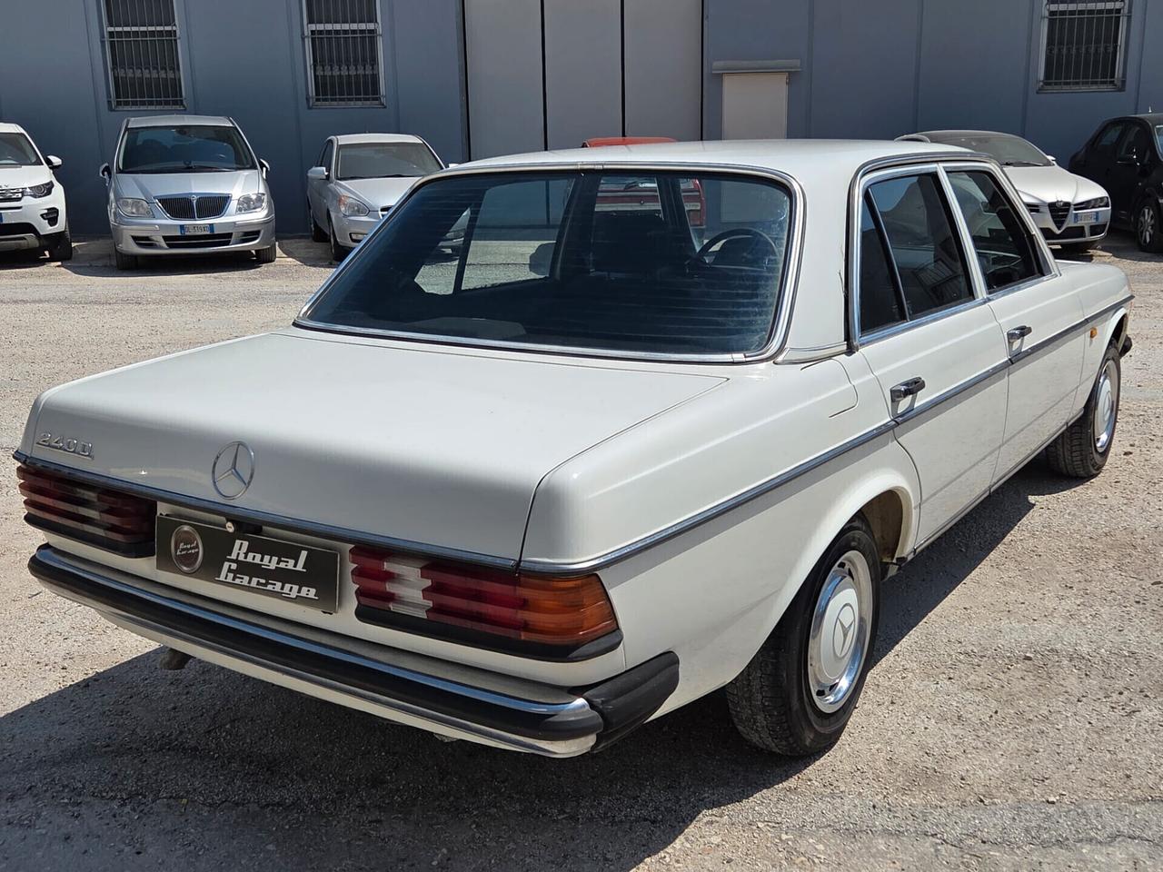 Mercedes-benz W123 240D -ASI-