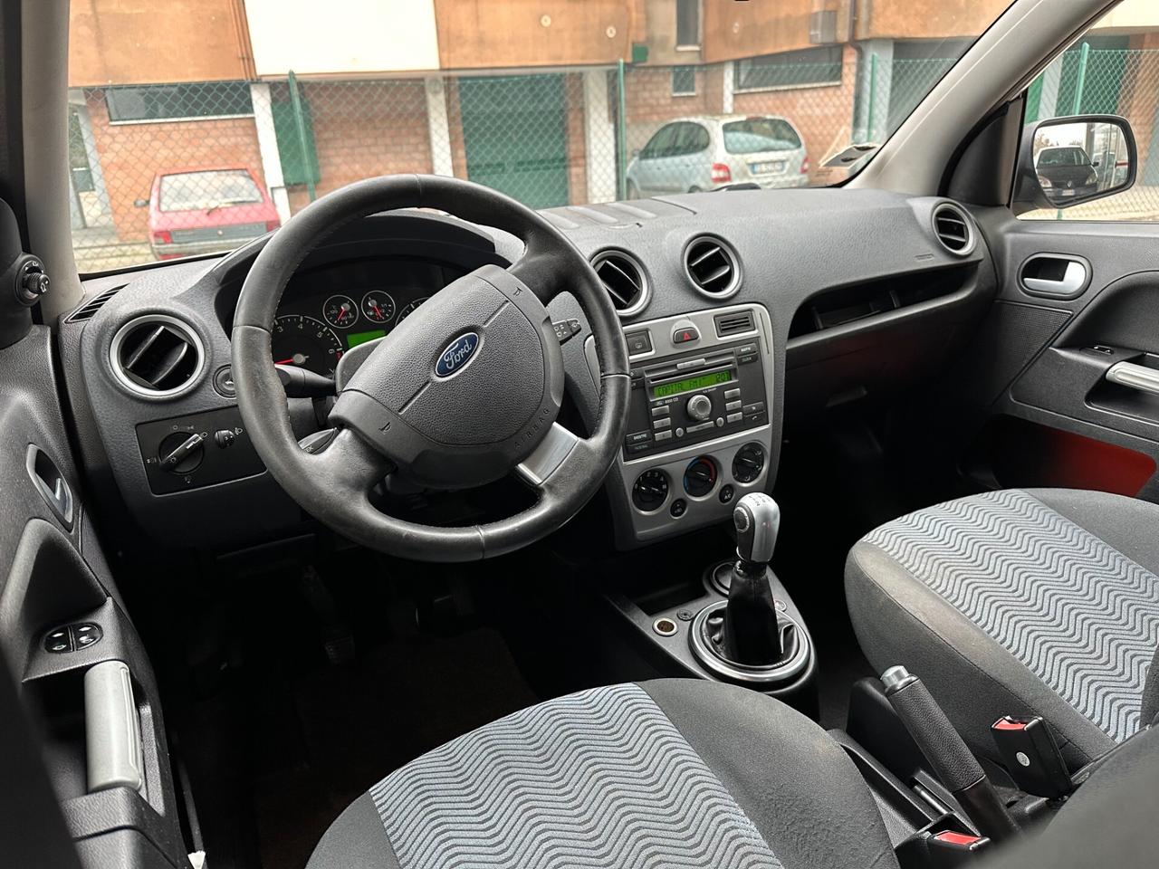 Ford Fusion 1.4 GPL (12 RATE)