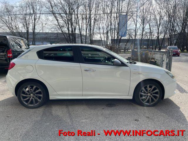 ALFA ROMEO Giulietta 1.6 JTDm-2 105 CV Veloce