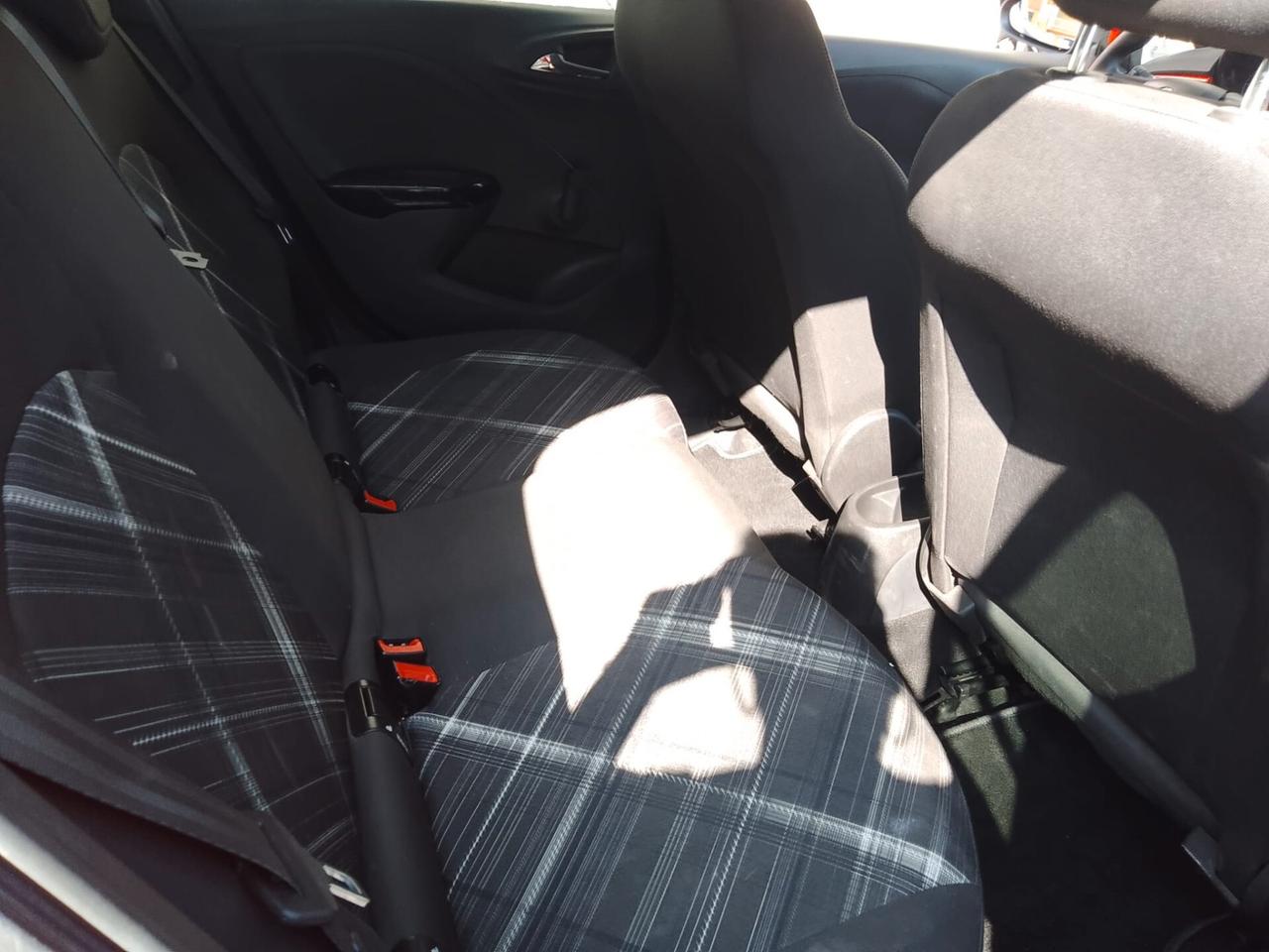 Opel Corsa 1.2 5 porte