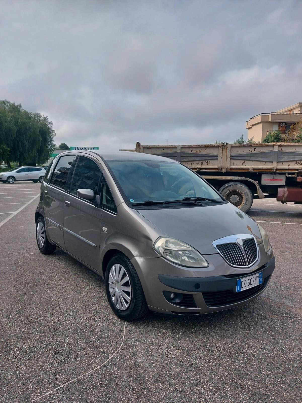 Lancia MUSA 1.3 Multijet 69CV Oro EURO4
