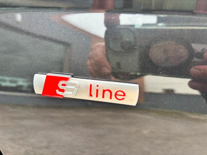 AUDI A6 4ª serie A6 2.0 TDI 190 CV ultra S tro...