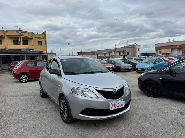 LANCIA Ypsilon 1.2 69 CV 5 porte GPL Ecochic Platinum