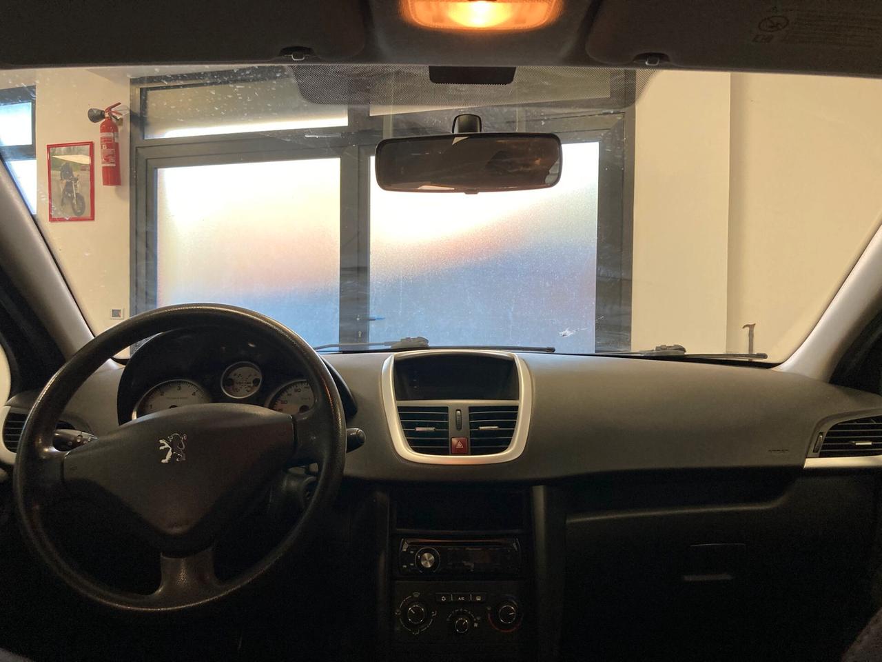 Peugeot 207 1.6 8V HDi 93CV SW X Line