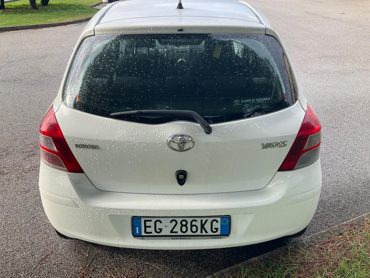 Toyota Yaris 1.0 3 porte Sol