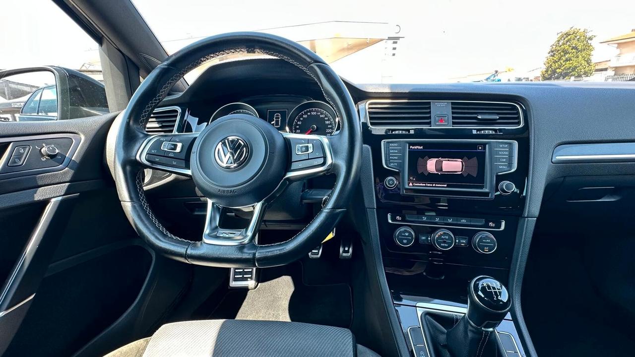 Volkswagen Golf 1.6 TDI 110 CV 5p. Sport R-LINE / KM CERTIFICATI