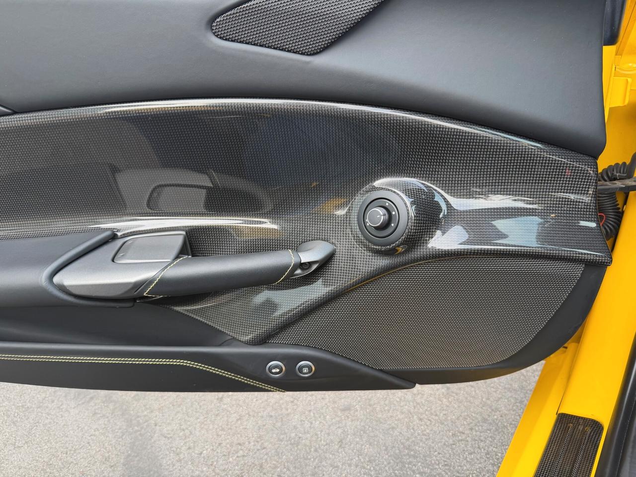 Ferrari 488 Spider/pack carbonio/lift/dispaly passeggero/unica!!!!