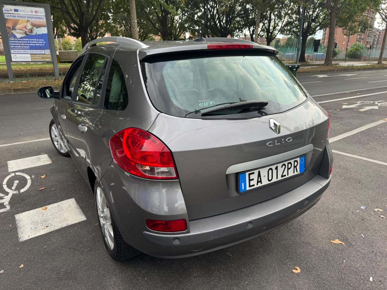 Renault Clio 1.2 16V SporTour Luxe