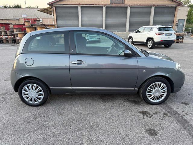 LANCIA Ypsilon 1.2 Argento senza nessun lavoro da fare