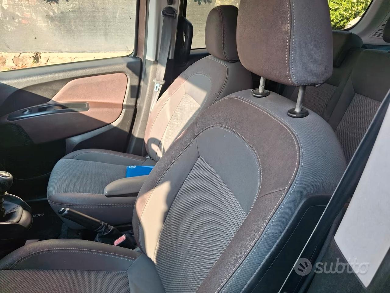 Fiat Doblò 1.6 MJT 16V 120CV Trekking 5 POSTI CLIMA CERCHI BARRE BLUETOOTH MULTIFUNZIONE PDC CRUISE
