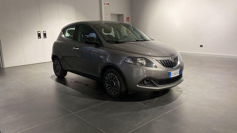 Lancia Ypsilon 1.0 FireFly 5 porte S&S Hybrid Platino