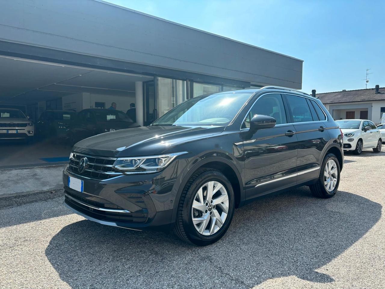 Volkswagen Tiguan 2.0 TDI 150 CV SCR DSG 4MOTION Elegance