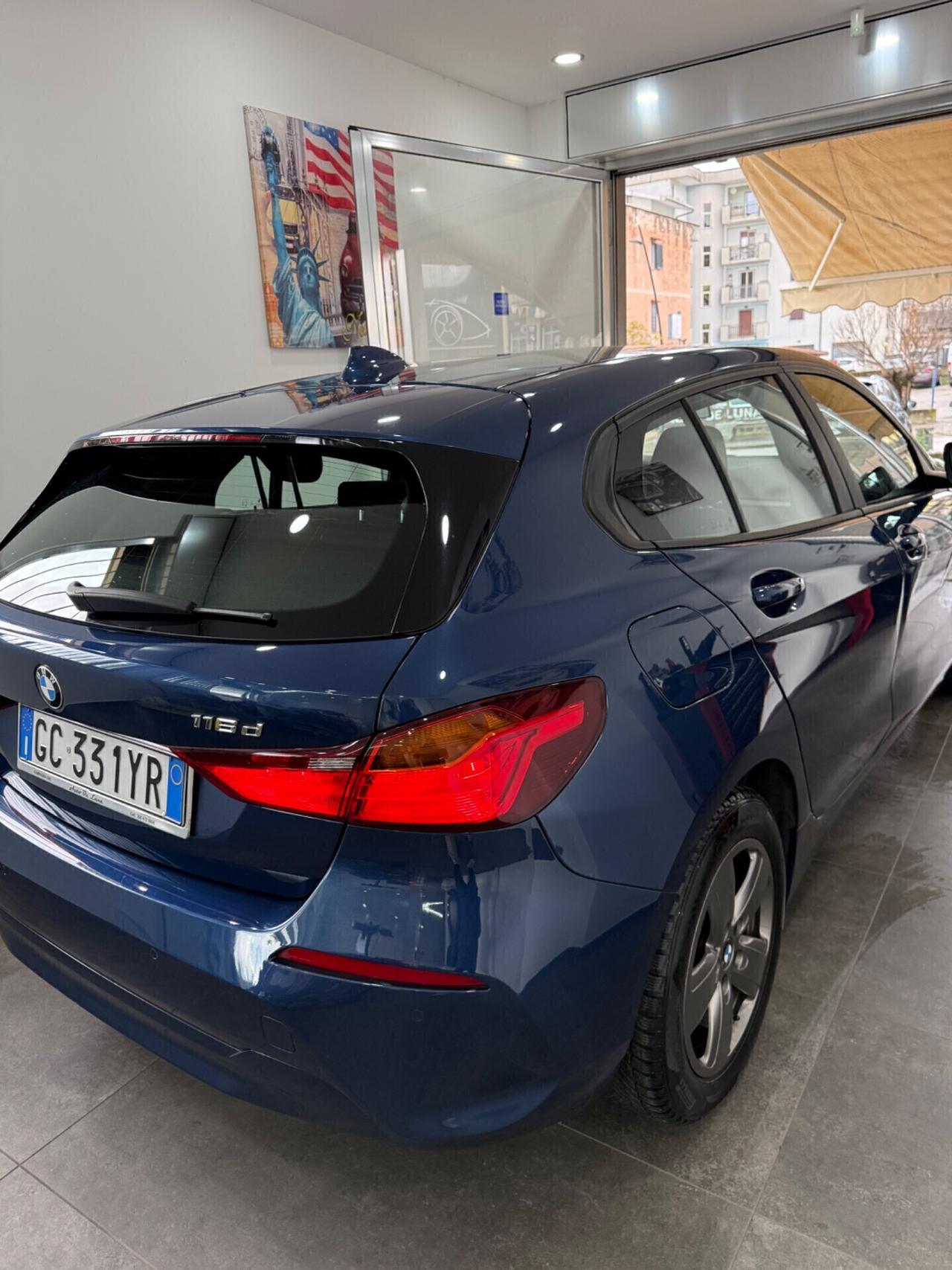 Bmw 116 116d 5p. Sport uni proprietario 15-10- 2020