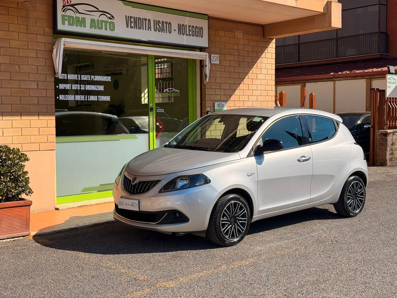 Lancia Ypsilon 1.0 FireFly 5 porte S&S Hybrid Ecochic Gold