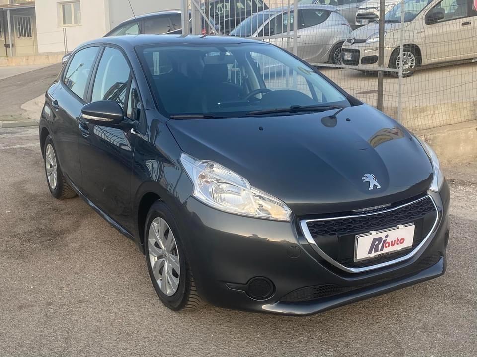 Peugeot 208 1.6 e-HDi 92 CV Stop&Start 5 porte Allure