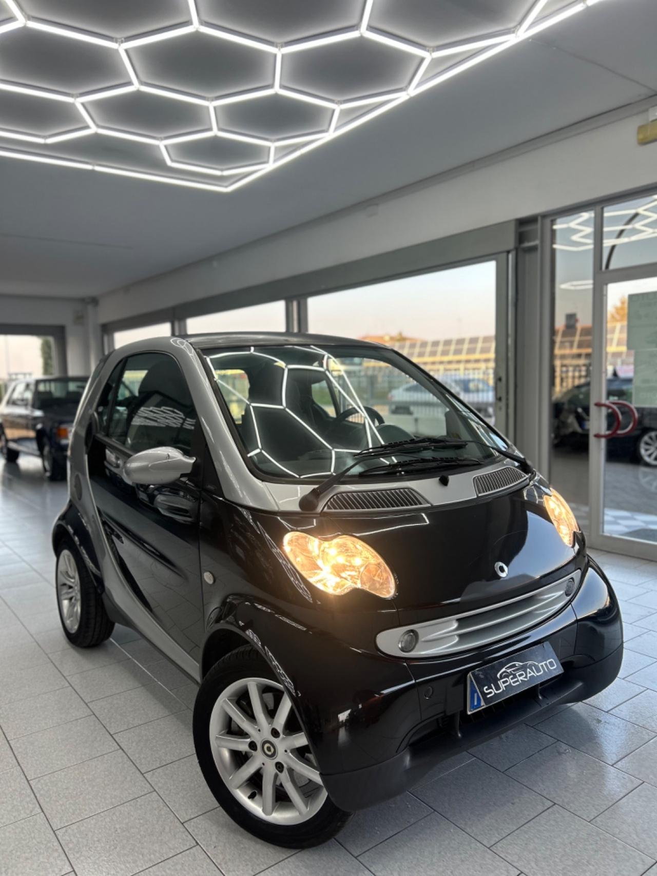 Smart fortwo 700 coupe grandstyle