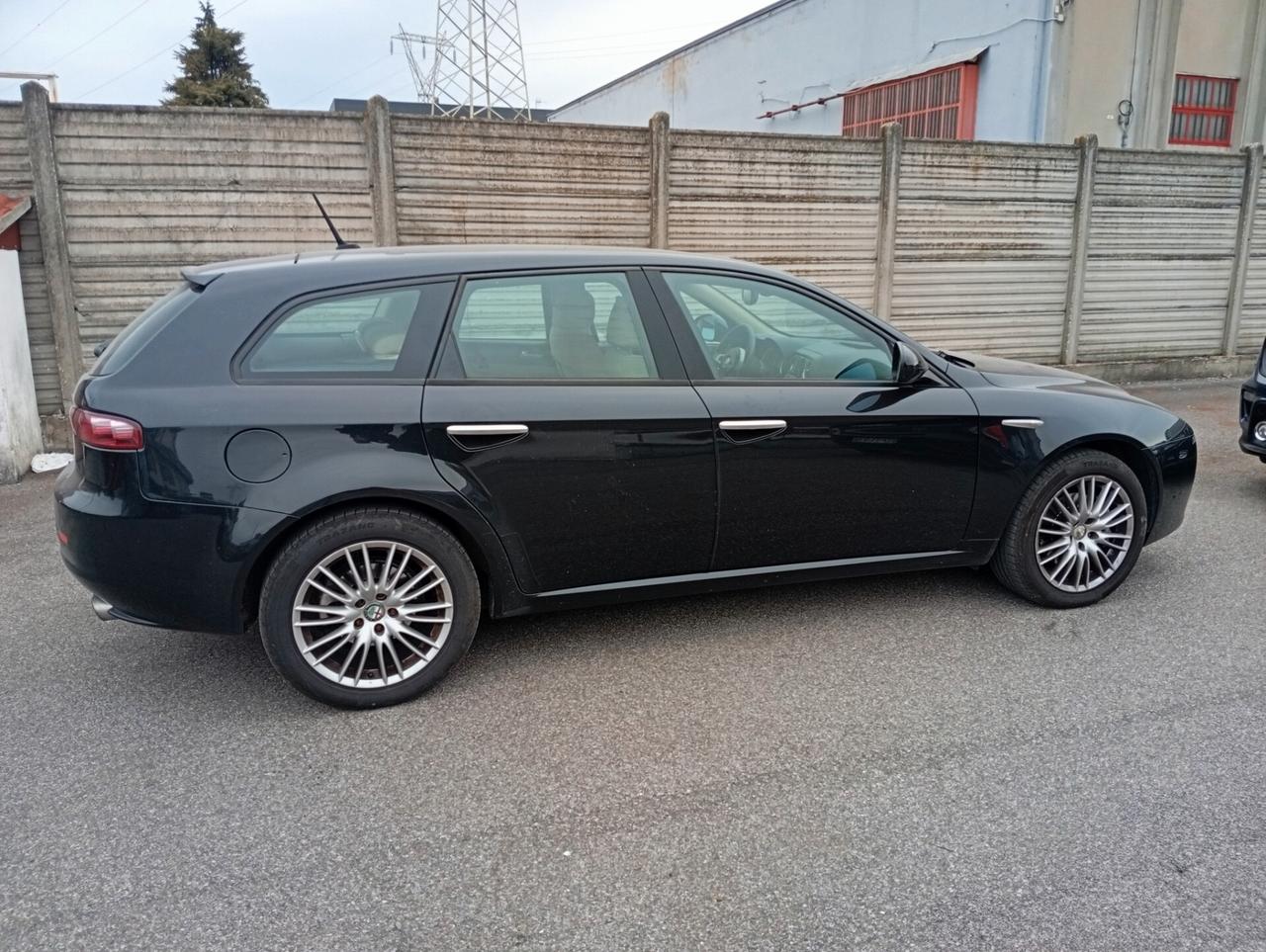 Alfa Romeo 159 2.2 JTS 16V Sportwagon Distinctive