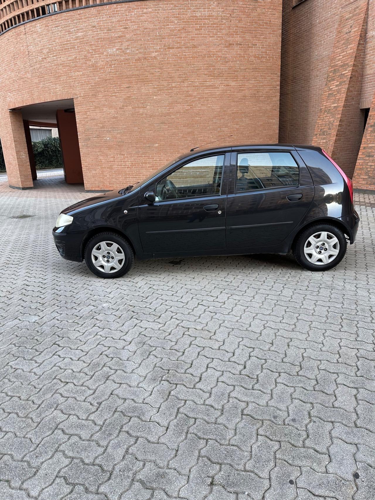 Fiat Punto 1.2i cat 5 porte ELX