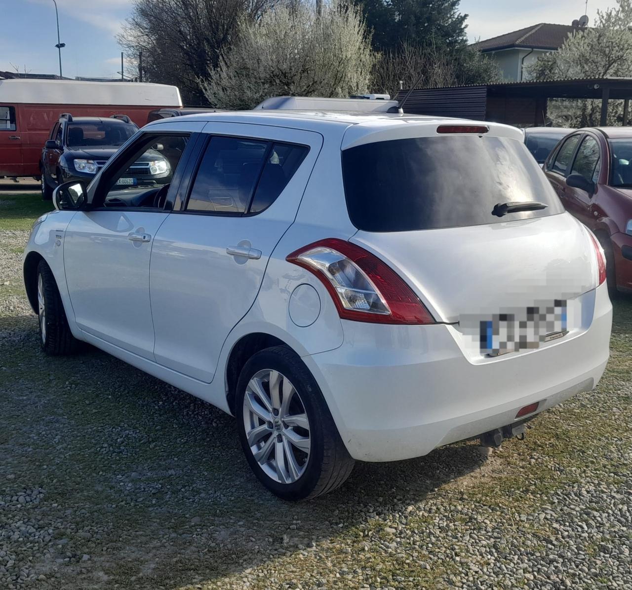 Suzuki Swift 1.3 DDiS 5 porte B-Top Bi-Color