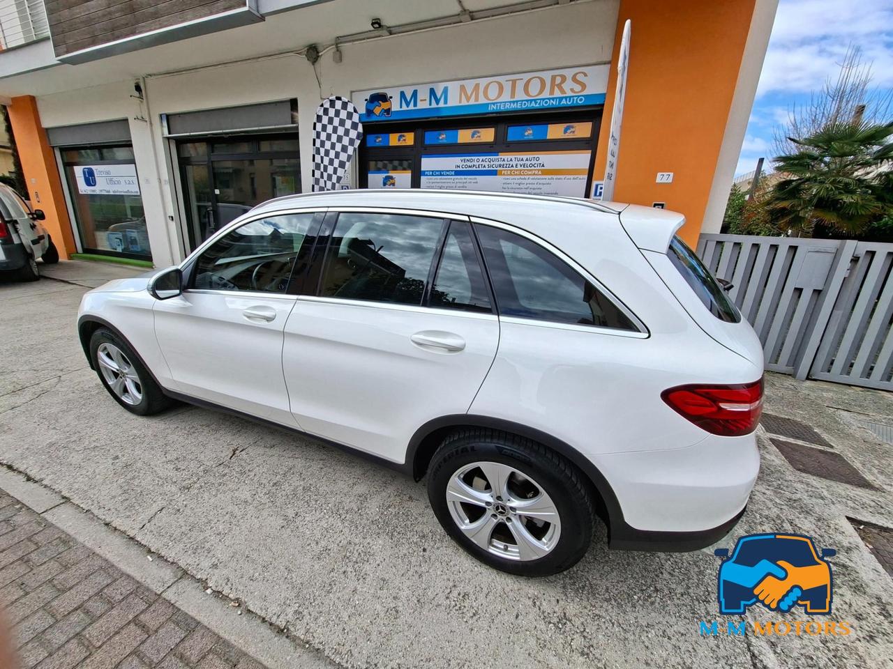 Mercedes-Benz GLC 220 D 4 MATIC premium + tetto apribile
