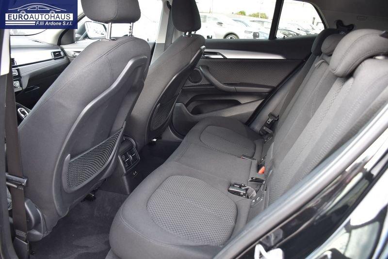 BMW X2 sDrive 18d Business X