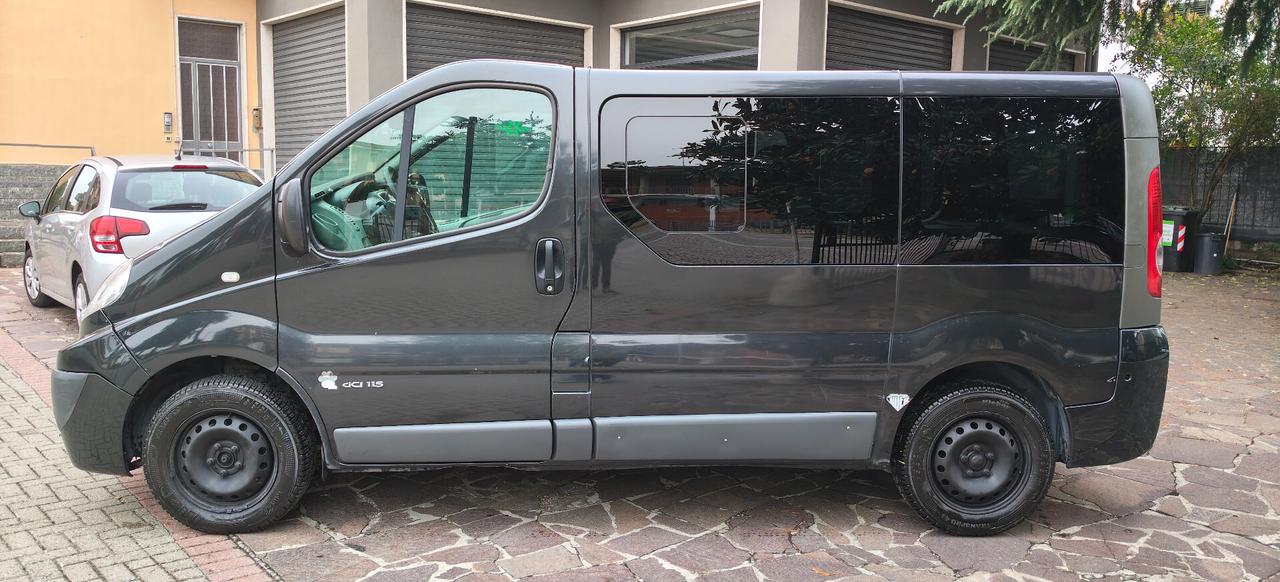 Renault Trafic 2.0 dCi/115 Aut 5 posti-autocarro