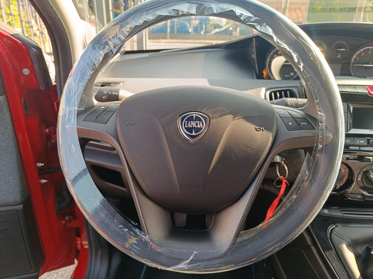 Lancia Ypsilon 1.2 69 CV 5 porte Elefantino Blu