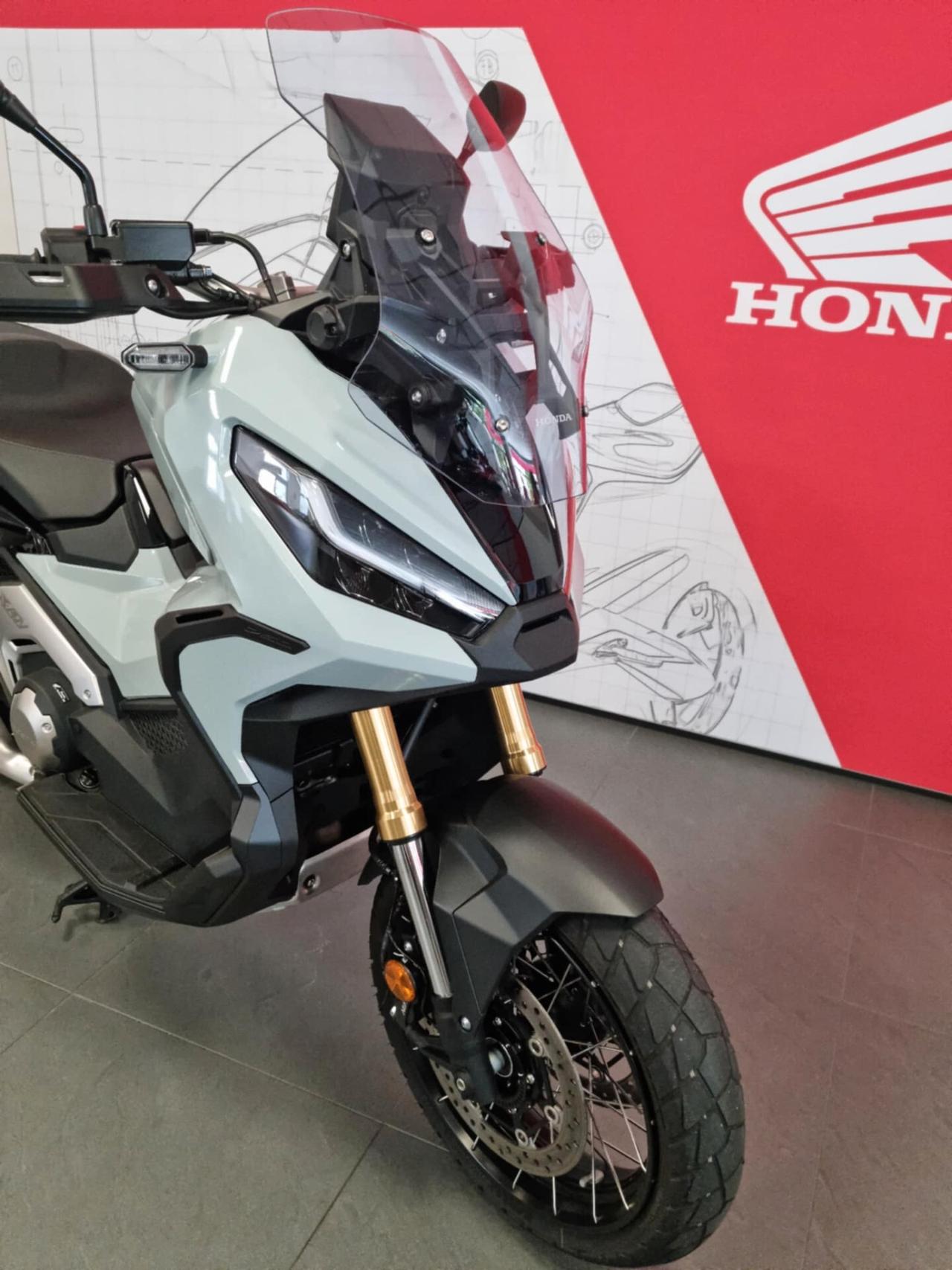 HONDA X-ADV 750 - 2024- 9259 KM