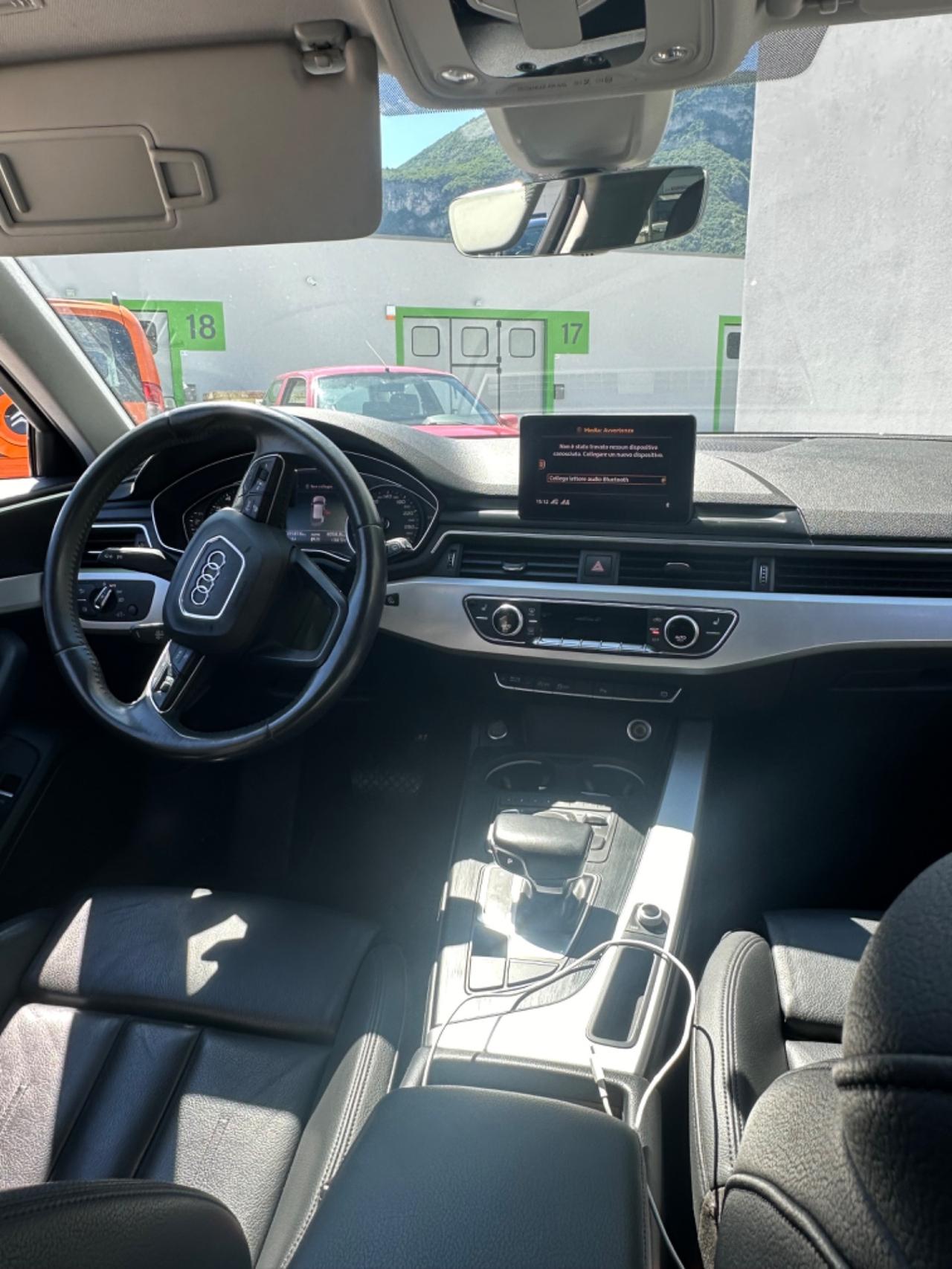 Audi A4 2.0 TFSI ultra S tronic Business