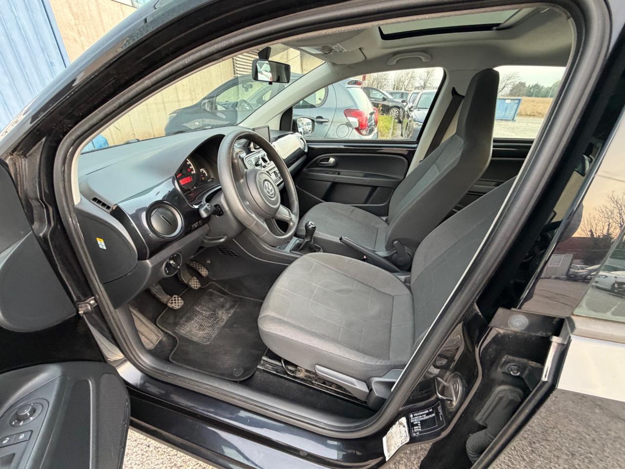 Volkswagen up! 1.0 75 CV 5p. move