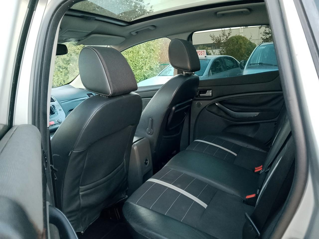 Ford Kuga 2.0 TDCi 136 CV~4x4~157.000~2008