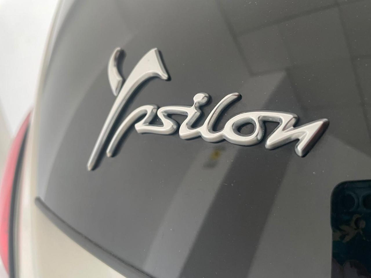 Lancia Ypsilon 1.0 FireFly 5 porte S&S Hybrid Alberta Ferretti