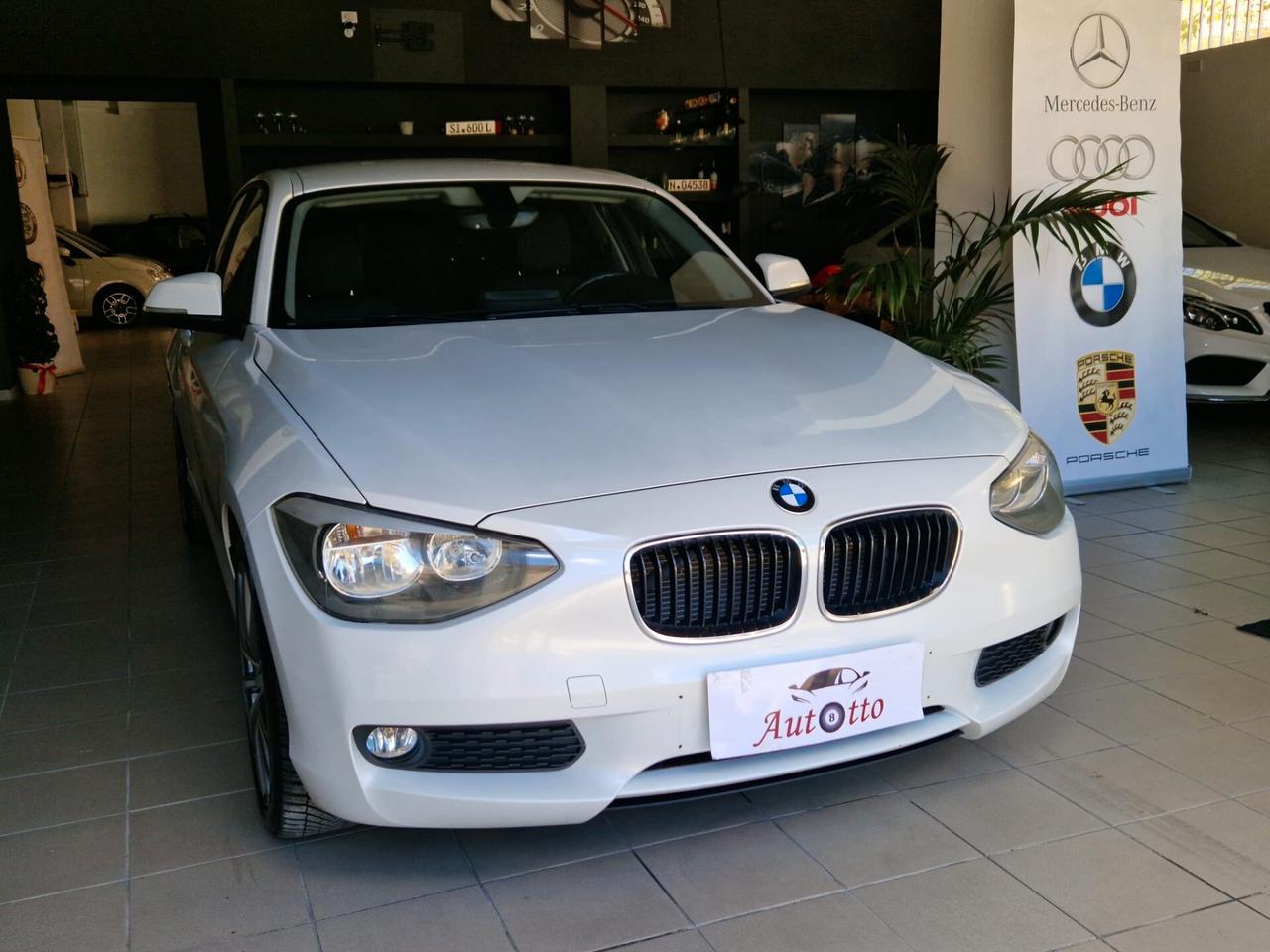 Bmw 118 118d 5p. Urban