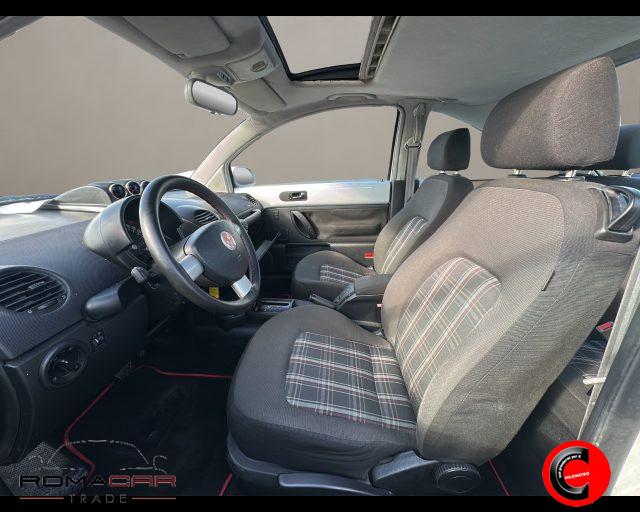 VOLKSWAGEN New Beetle 1.6