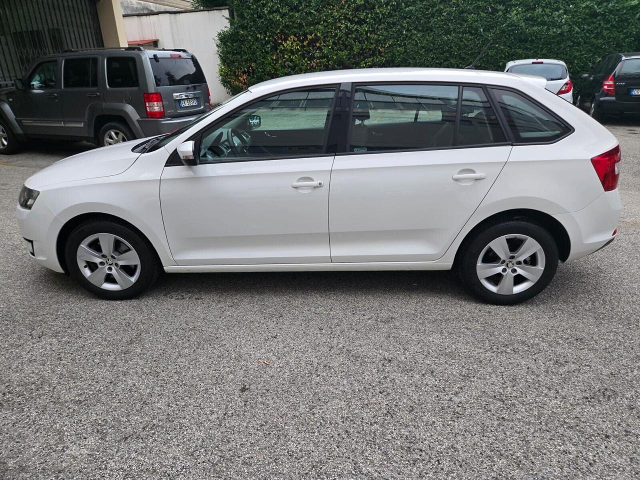 Skoda Rapid 1.6 TDI 115 CV Gancio Traino